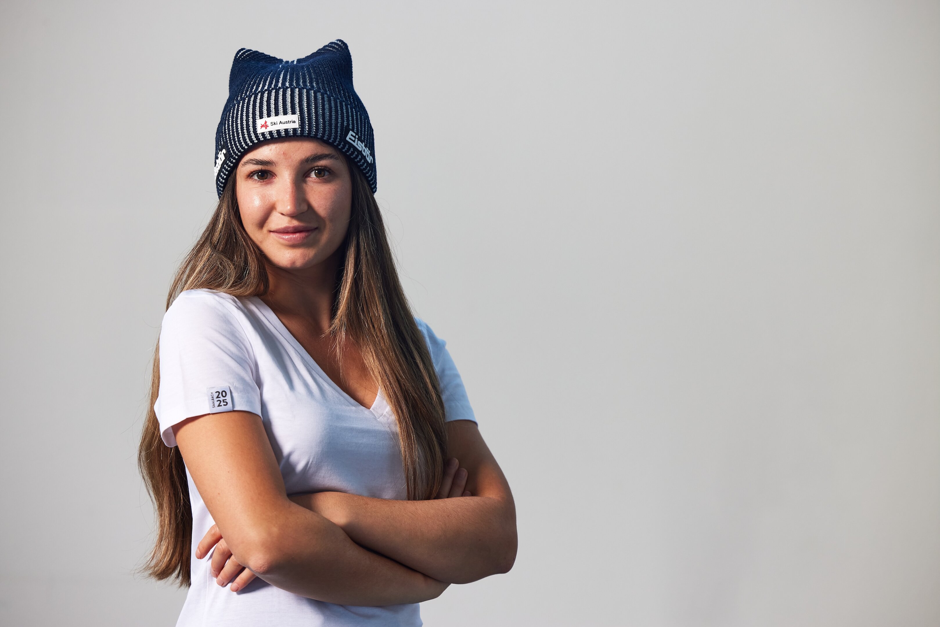 Eisbär Mütze mit Haaren Herren & Damen Cocker Ski Austria grau-rot